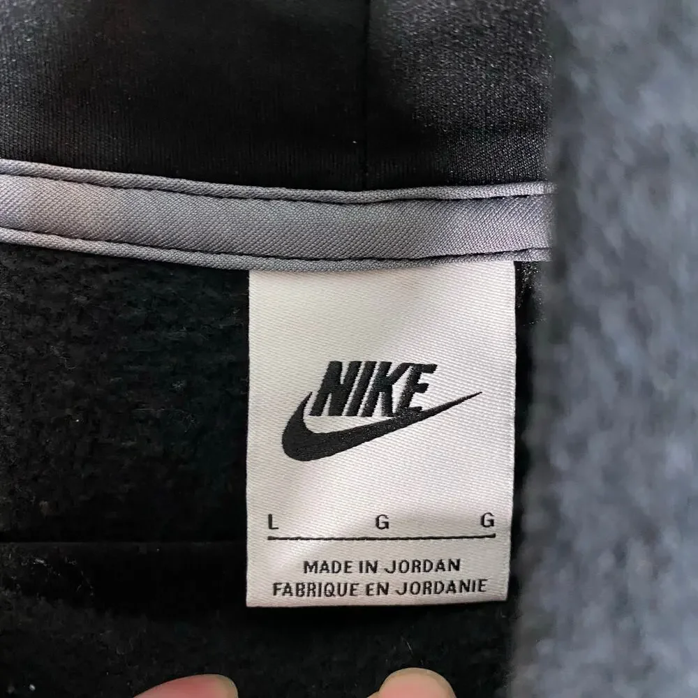 Nike boy black